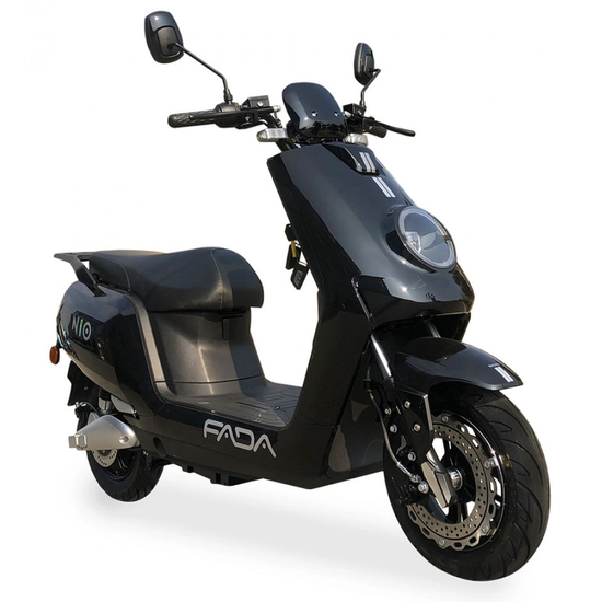 Электроскутер Fada NiO 2000W (Li-Ion) черный, Цвет: Чёрный, Тип двигателя: Интегрированный в заднее колесо бесщеточный электродвигатель постоянного тока, Посадочных мест: 2, фото 
