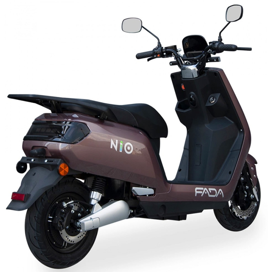 Электроскутер Fada NiO 2000W (Li-Ion) графитовый, Цвет: Графитовый, Тип двигателя: Интегрированный в заднее колесо бесщеточный электродвигатель постоянного тока, Посадочных мест: 2, фото , изображение 5